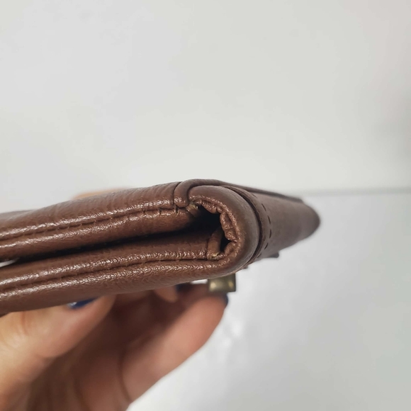 Vintage Roots Brown Soft Leather Wallet - Picture 7 of 11